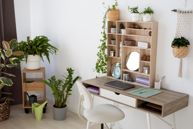 un bureau à la maison
